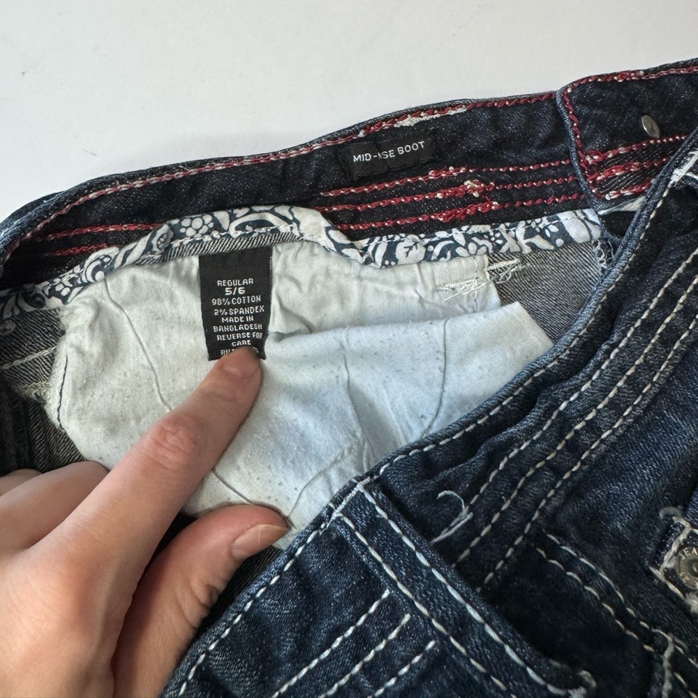 Rue21 Mid-rise Bootcut Dark Wash Jeans- Size 5/6 - Picture 7 of 8
